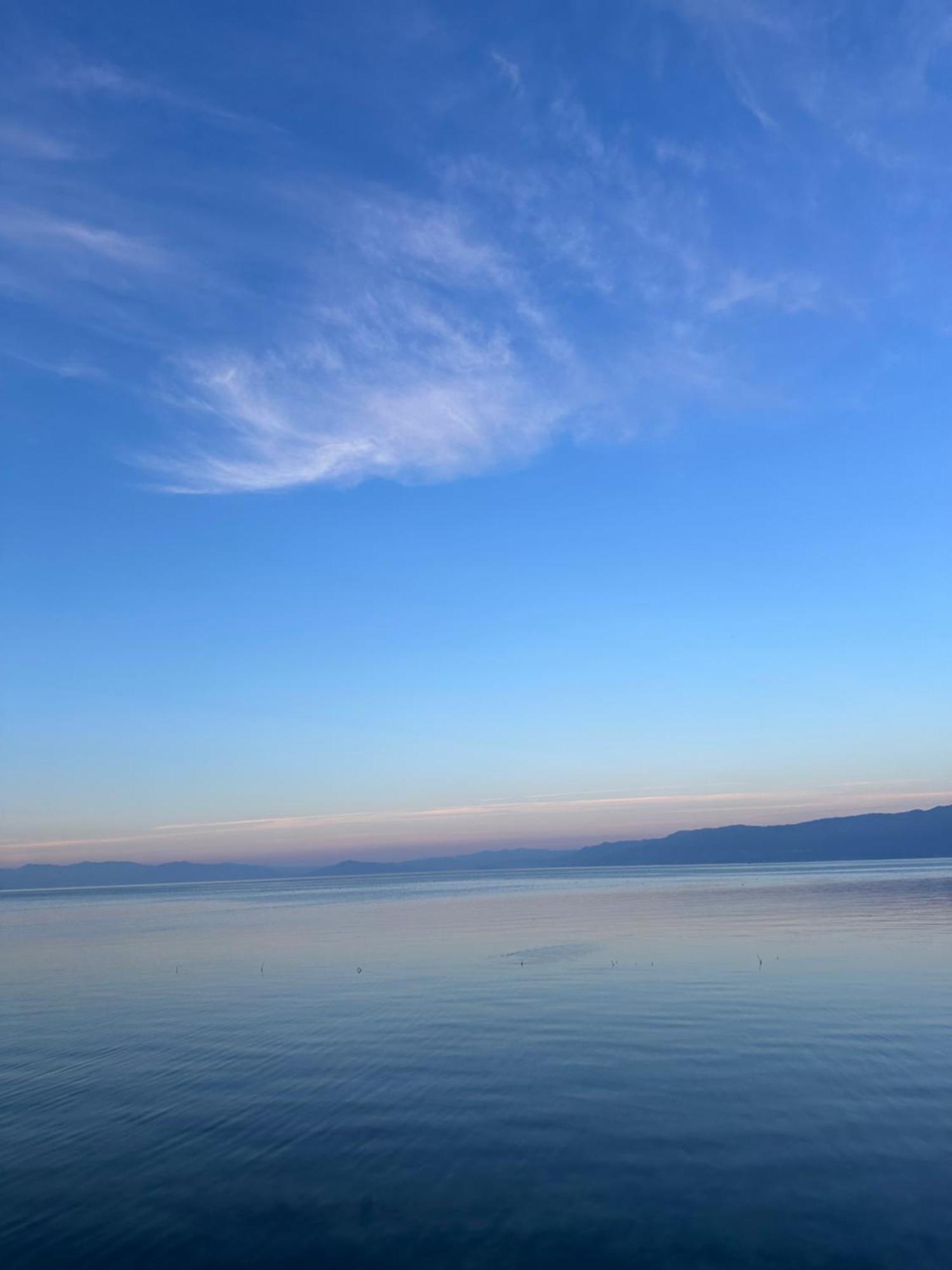 Seven Cafe & Hotel Pogradec Bagian luar foto